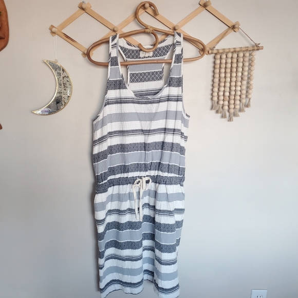 Lou & Grey Dresses & Skirts - Lou grey amazing textured summer dress L
